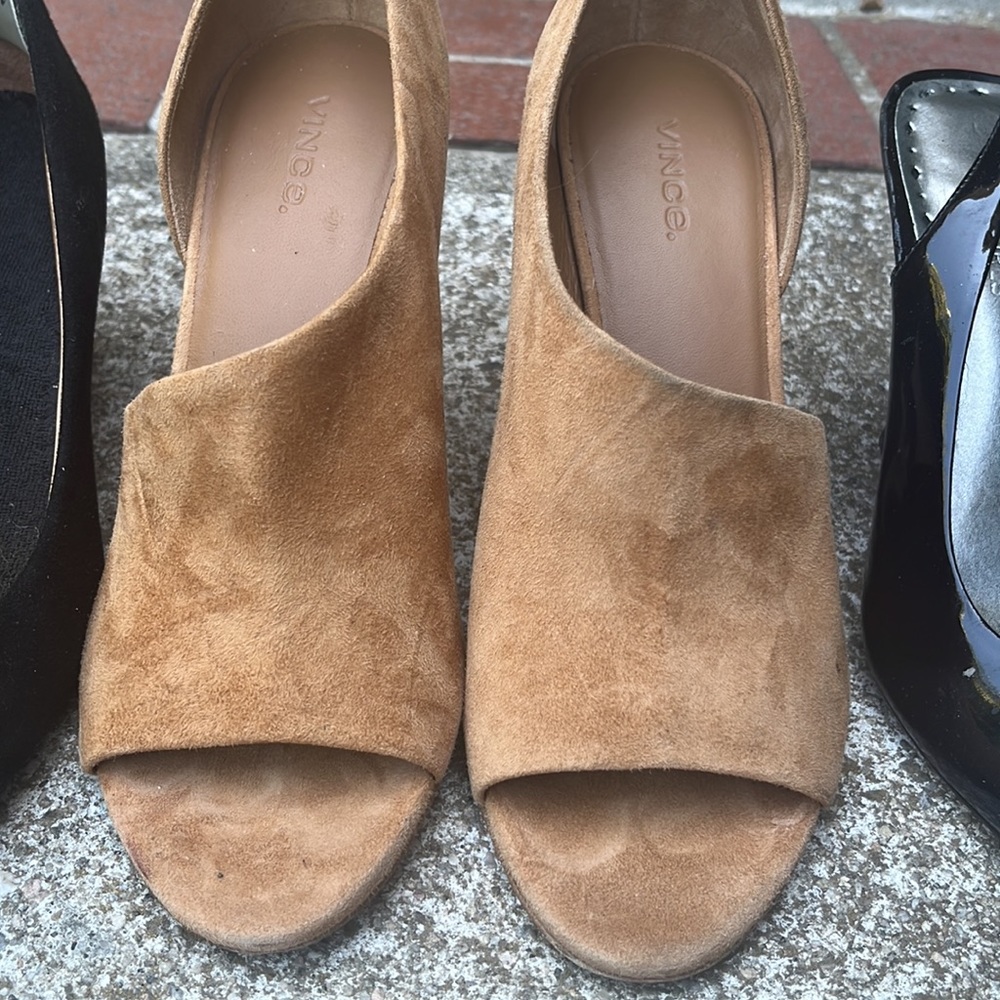 Assorted Designer Heels - Picture 2 of 7